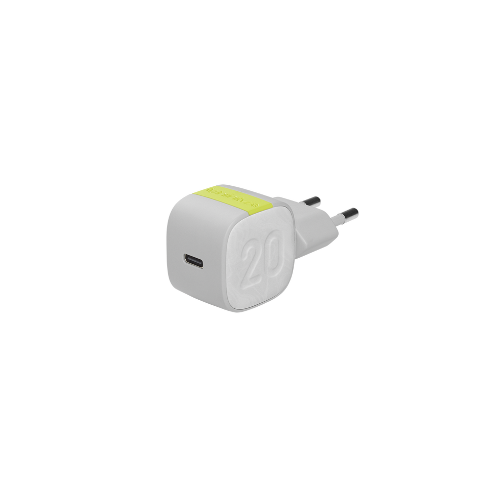 InstantCharger 20W 1 USB - White - Compact USB-C PD charger - Hero