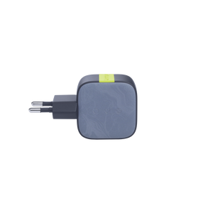 InstantCharger 30W 2 USB - Blue - Compact USB-C and USB-A PD charger - Right